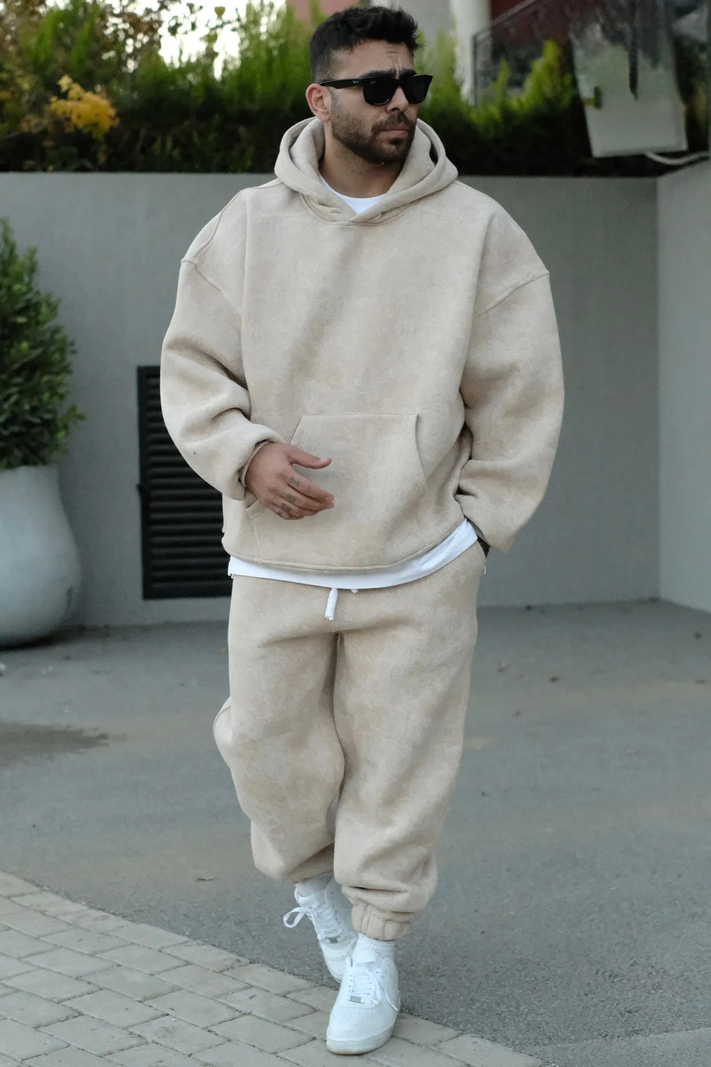 Antique Effect Oversized Puff Set