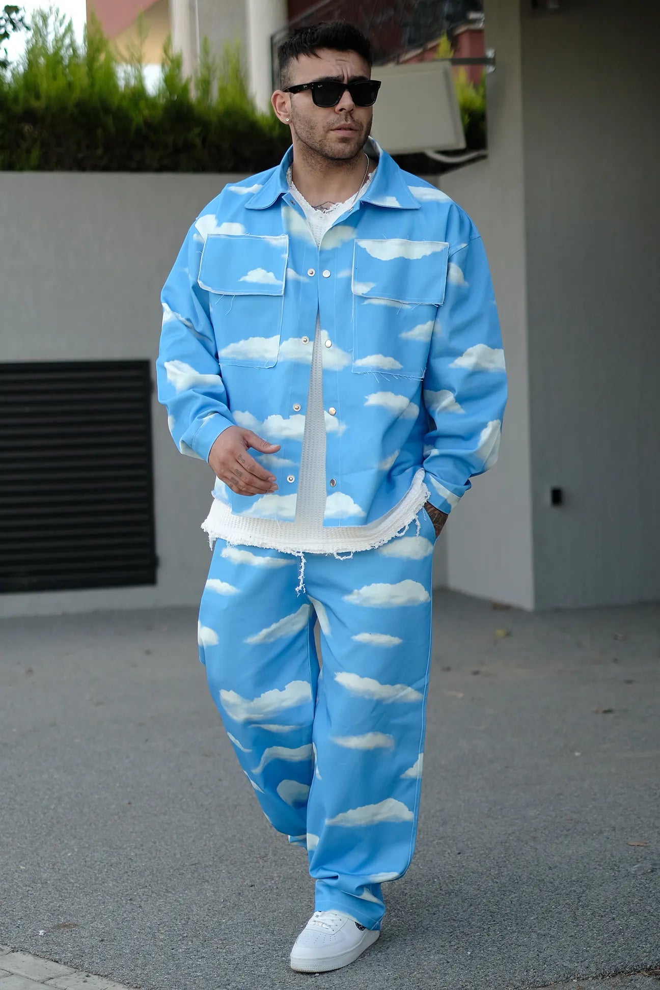 Cloud Pattern Suit