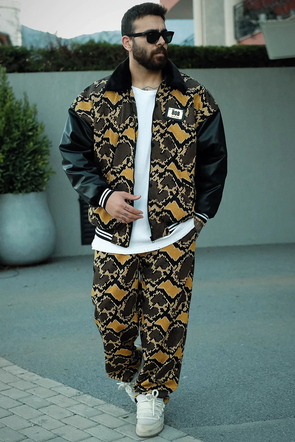 Ethnic Pattern Special Design Suit