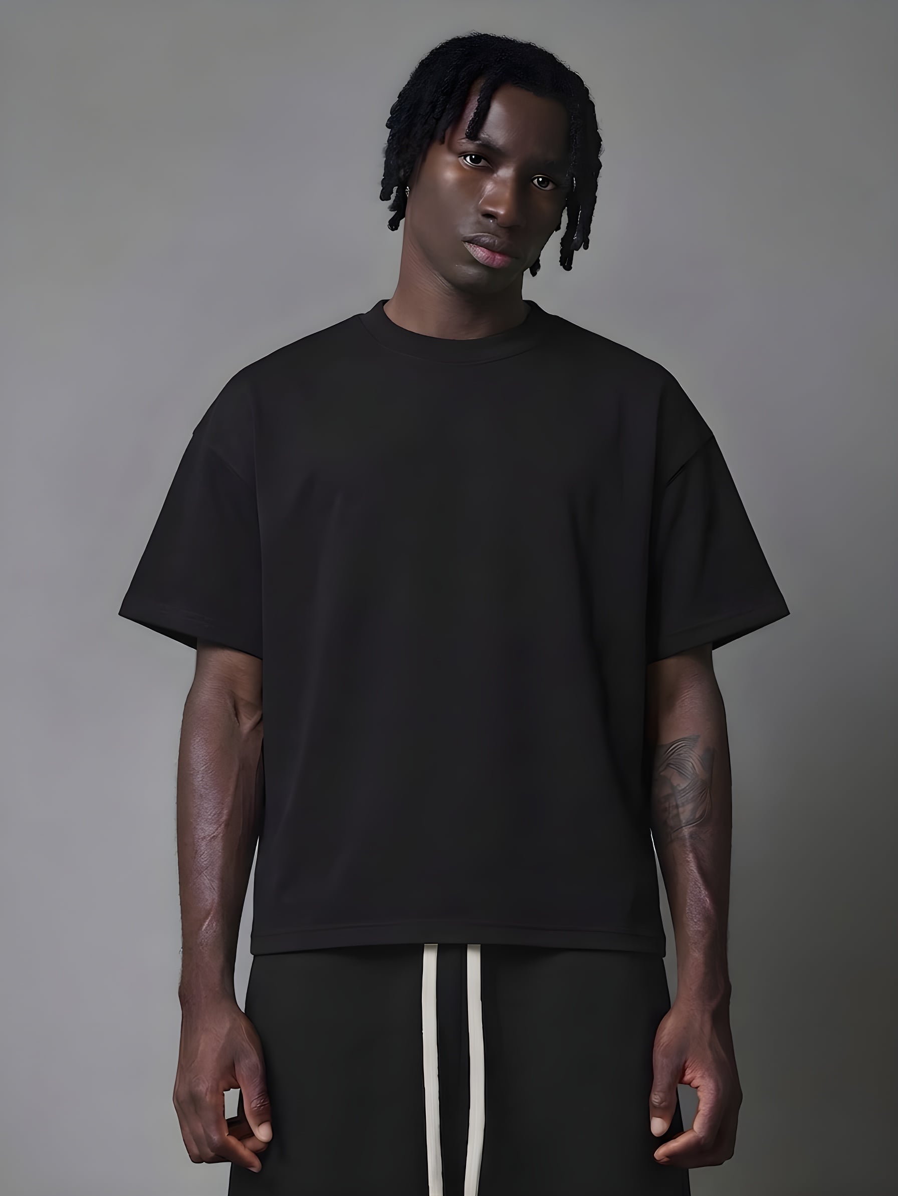 Black T-Shirt – Класическа Мъжка Черна Тениска | Lessay